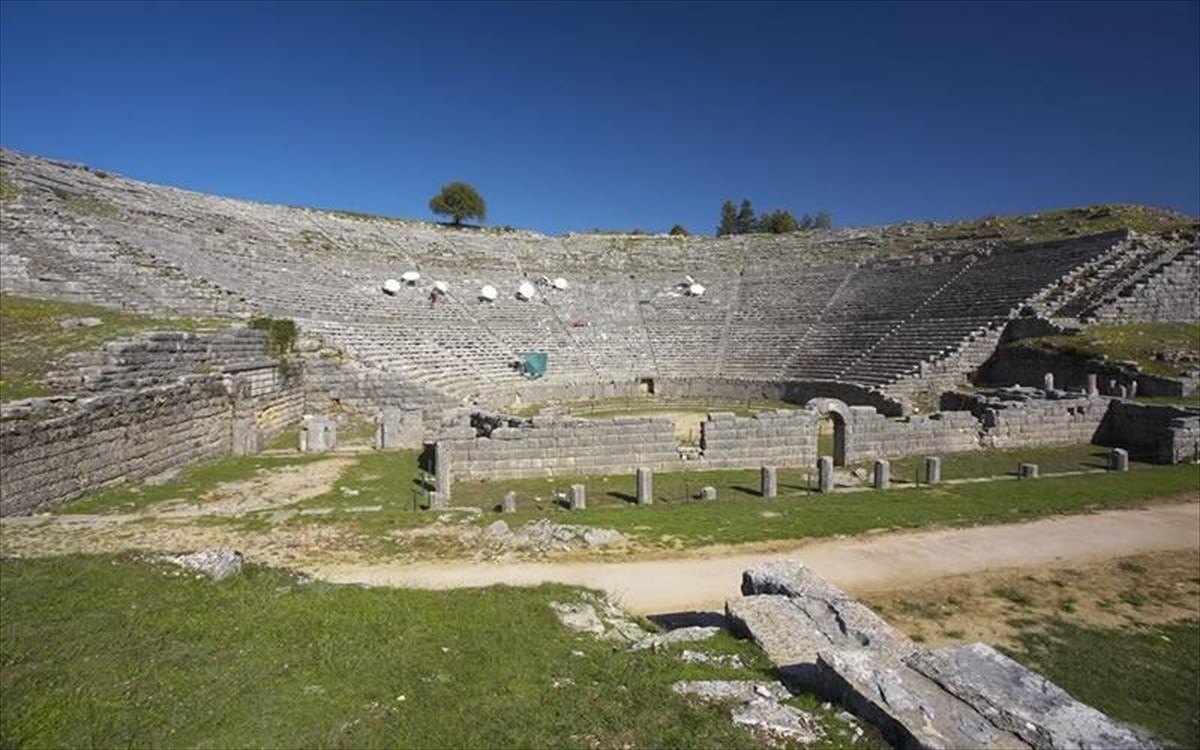 Αρχαίο θέατρο Δωδώνης
